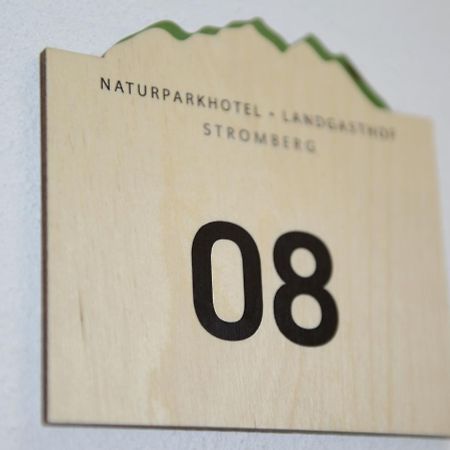 Naturparkhotel & Landgasthof Stromberg ザクセンハイム エクステリア 写真